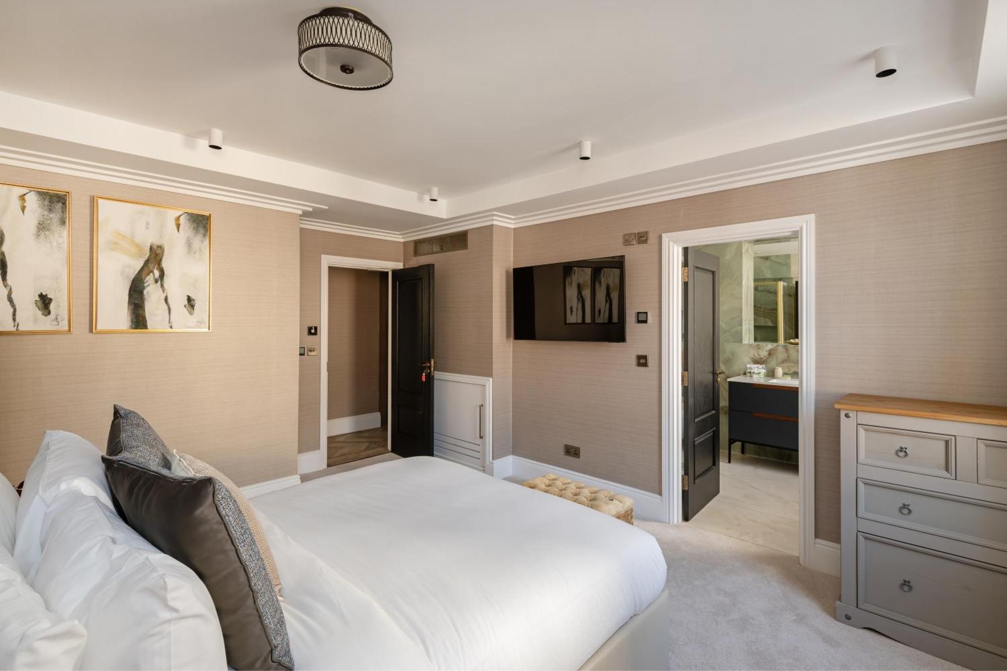 Charles Of Mayfair